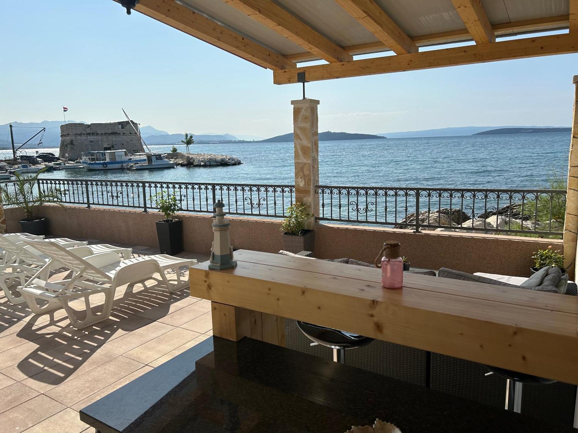 Private Corner Trogir Split Apartman
